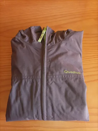 Chubasquero niño Quechua Talla 12 años.