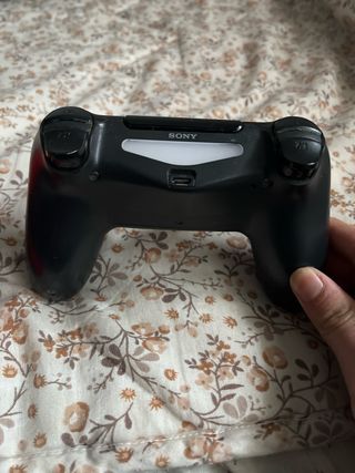 Mando PS4 Rojo y negro Oferta compre uno llevese 2