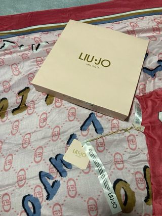 Foulard Liu Jo nuovo con etichetta