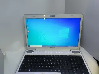 Portátil Toshiba Satellite A500 Blanco