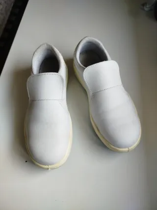 Zapatos de trabajo blancos puntera reforzada