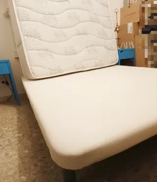 Conjunto muebles dormitorio: cama, cabecero, etc.