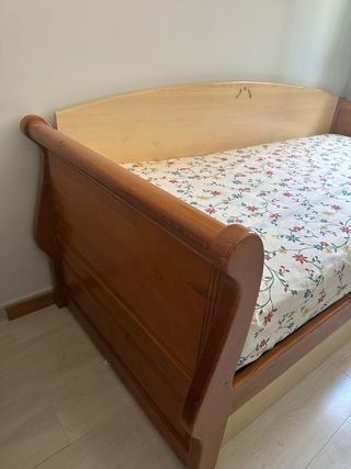 Dormitorio juvenil madera pino