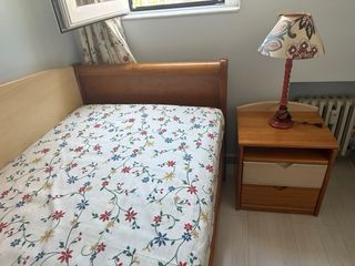 Dormitorio juvenil madera pino