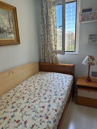 Dormitorio juvenil madera pino