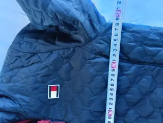 Chaqueta Tommy Hilfiger reversible azul/rojo