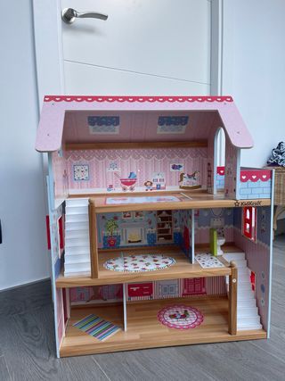 Casa de muñecas KidKraft con accesorios