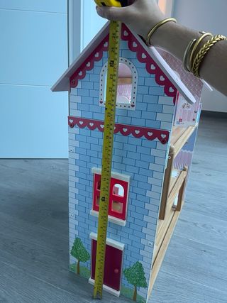 Casa de muñecas KidKraft con accesorios
