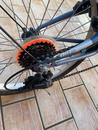 Bicicleta plegable gris btwin