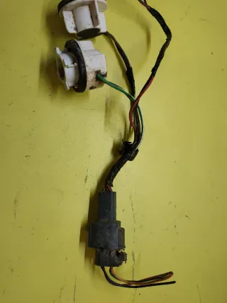 PORTALAMPARAS PILOTO TRASERO NISSAN TERRANO II