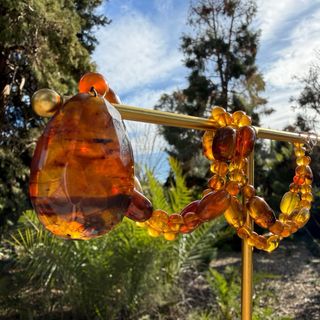 Collar de ámbar y colgante