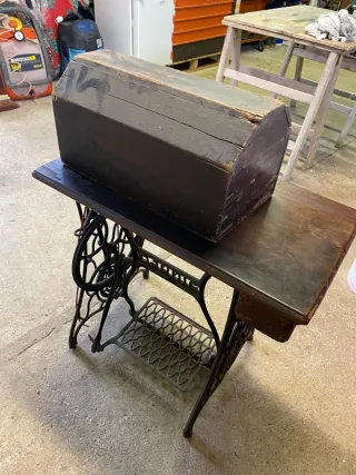 Macchina da cucire Singer antica del 1913