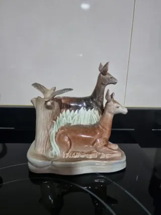 Figura porcelana ciervos y pájaro