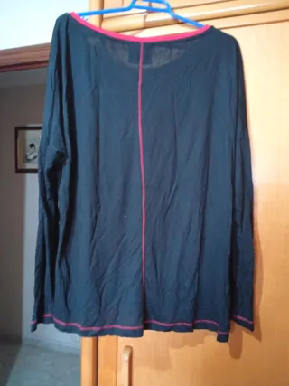 Camiseta Betty Boop Negra Manga Larga