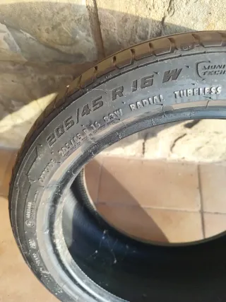 Neumático 205/45 R16 83W Radial Tubeless
