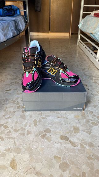 New Balance 1906 Neon Nights