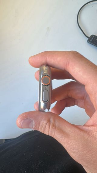 Apple Watch Ultra Series 1 con cinturino arancione