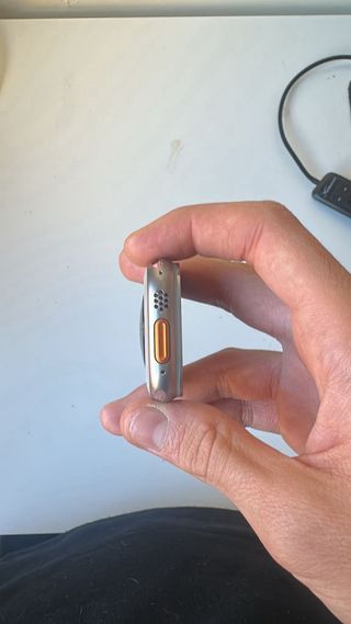 Apple Watch Ultra Series 1 con cinturino arancione