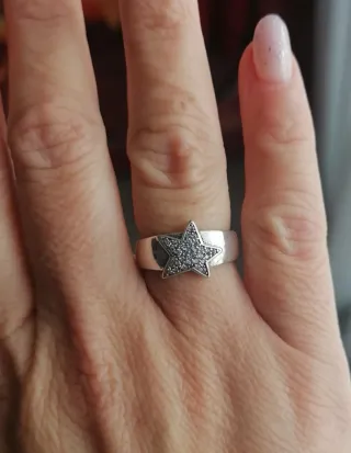 Anello fascia argento S925 con stella e zirconi