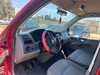 Volkswagen Transporter T5 2004