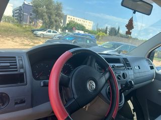 Volkswagen Transporter T5 2004