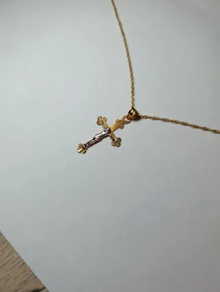 Collar Cruz de Oro 18k