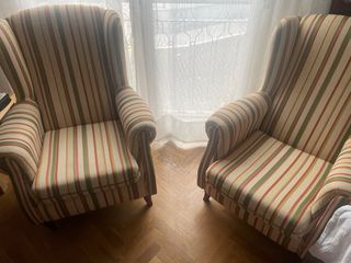 Pareja de butacas de tela a rayas