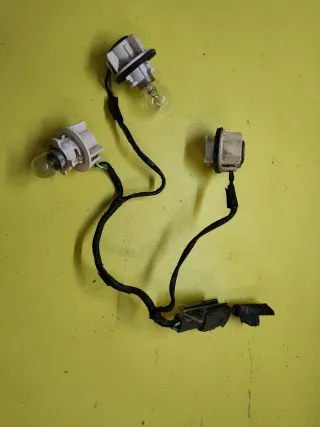 PORTALAMPARAS PILOTO TRASERO NISSAN TERRANO II