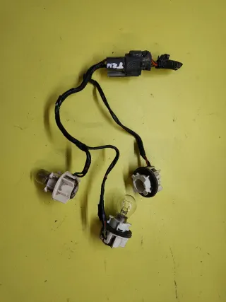 PORTALAMPARAS PILOTO TRASERO NISSAN TERRANO II