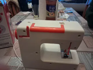 Máquina de coser infantil Negociable el precio