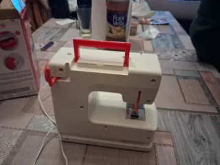 Máquina de coser infantil Negociable el precio