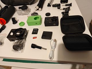 Xiaomi Yi Action camera 2k + Micro SD 128gb e acc.