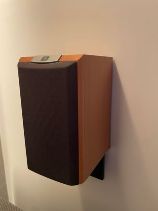Altavoces JBL Madera. 4 ohmios. 100W