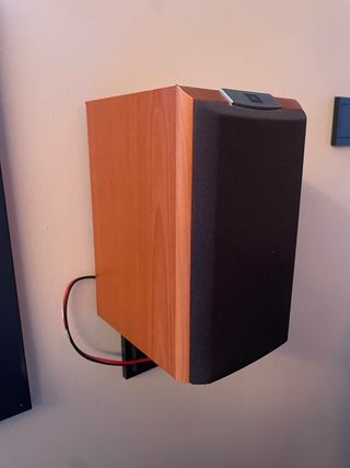 Altavoces JBL Madera. 4 ohmios. 100W