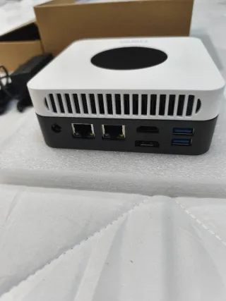 Mini PC Chuwi Intel 12 GB de RAM y 512 ssd Nueva