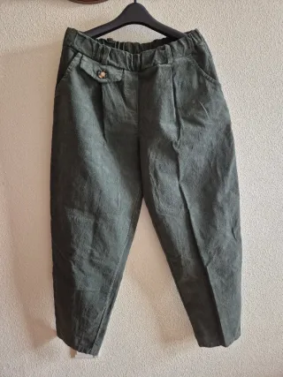 Pantalones pana verde