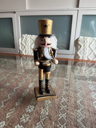 Muñeco Cascanueces Tamborilero Dorado