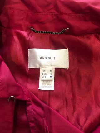 Gabardina fucsia Mango Talla M