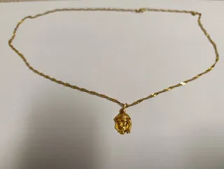 Cadena de Cristo de oro.