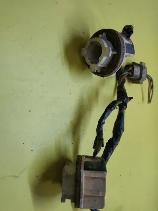 PORTALAMPARAS PILOTO TRASERO NISSAN TERRANO II