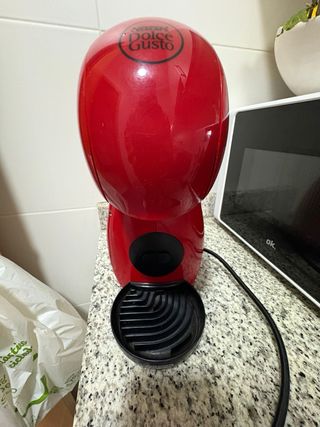 Cafetera Dolce Gusto Roja