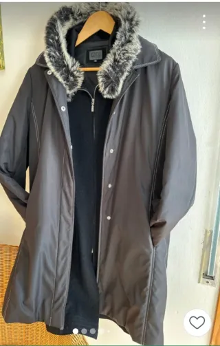 Gabardina AD Negra Ligera