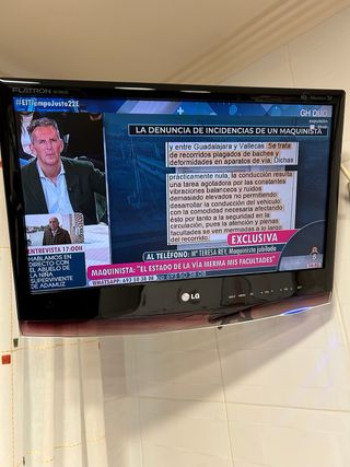 LG Flatron M1962D HD Monitor TV