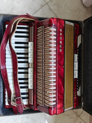 Acordeón Hohner Verdi I Burdeos