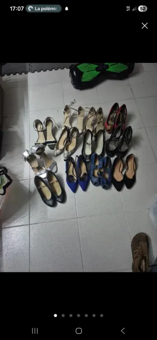 Lote de Zapatos de Tacón y Planos