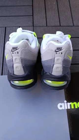 Nike Air Max 95 Big Bubble Neón Talla 41 Nuevas