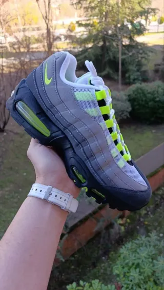 Nike Air Max 95 Big Bubble Neón Talla 41 Nuevas