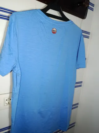 Camiseta DARKFISH azul con bolsillo estampado