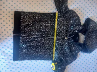 Felpa Guess bambina cappuccio paillettes nere