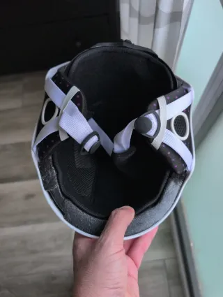 Due caschi da sci/snowboard bianchi 52-57 cm